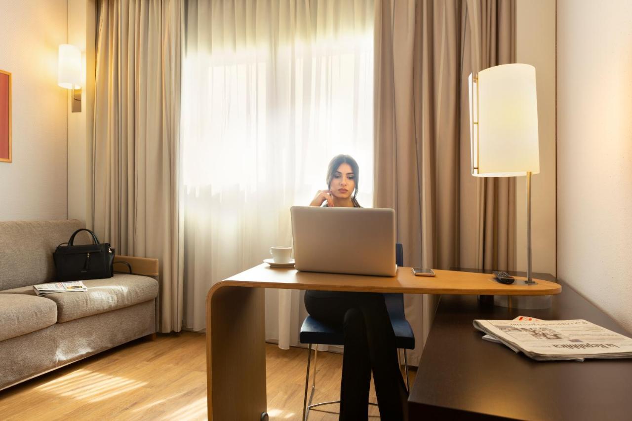 Novotel Caserta Sud Екстер'єр фото