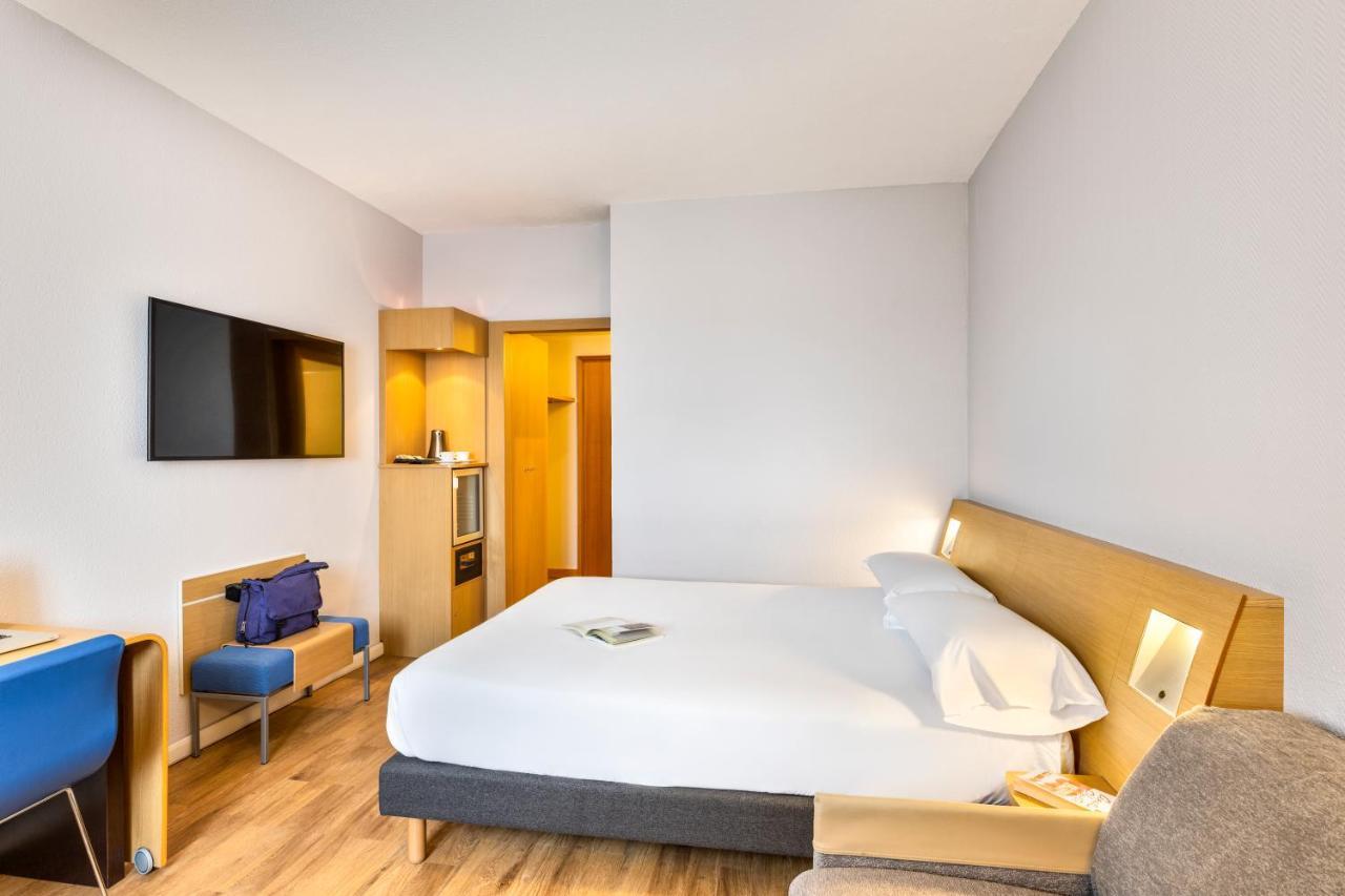 Novotel Caserta Sud Екстер'єр фото
