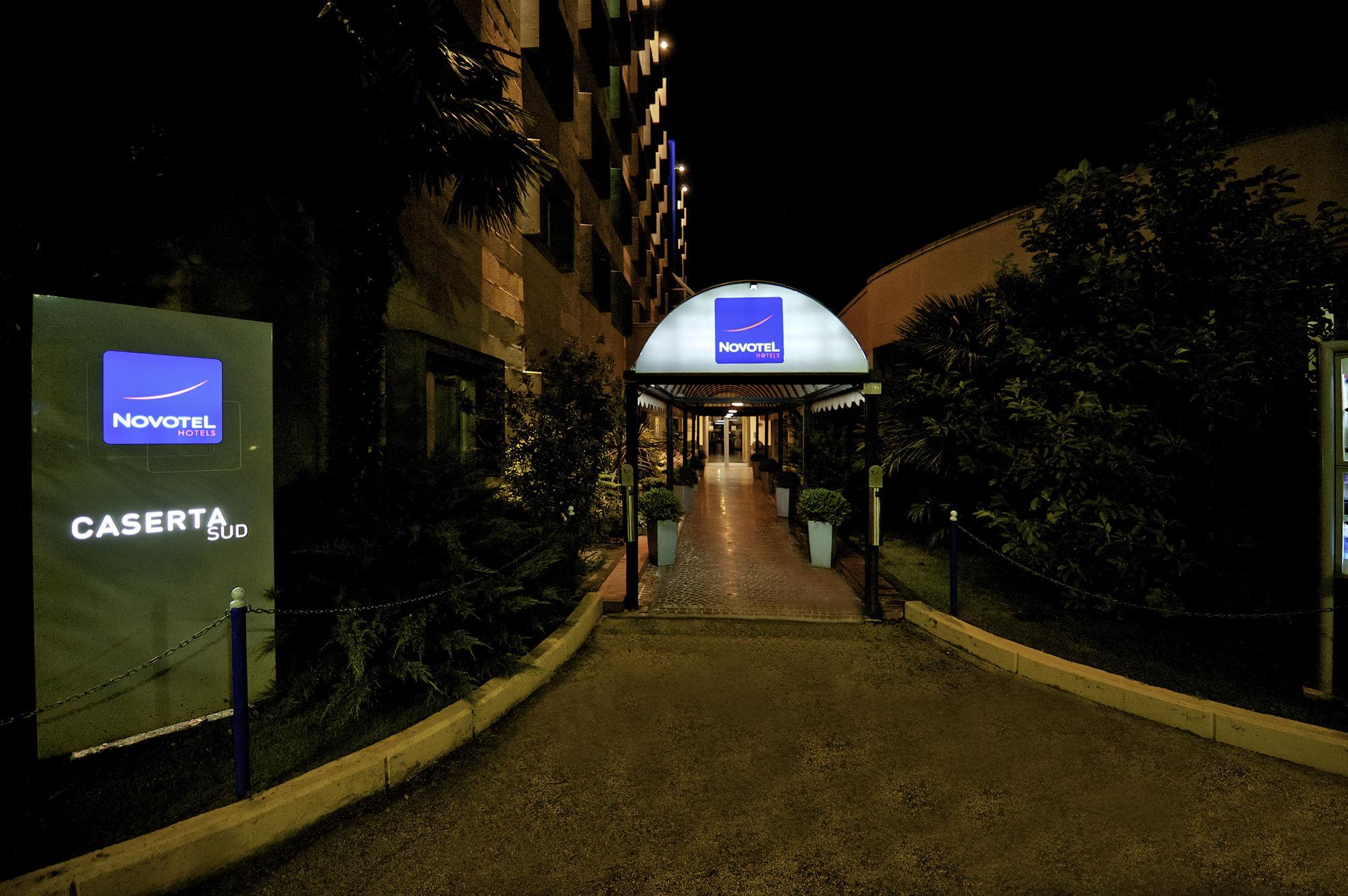 Novotel Caserta Sud Екстер'єр фото