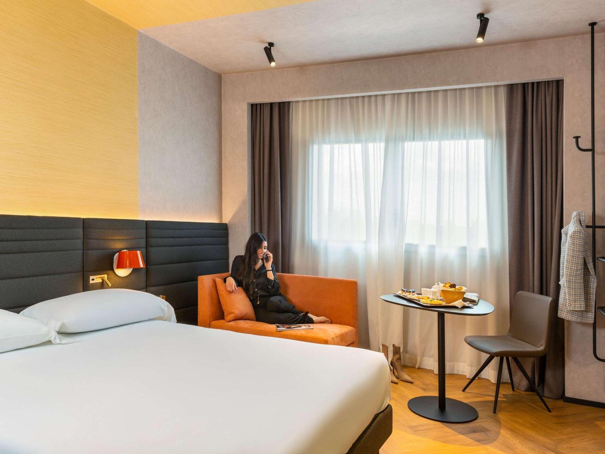 Novotel Caserta Sud Екстер'єр фото